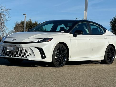Certified 2025 Toyota Camry XSE image 9