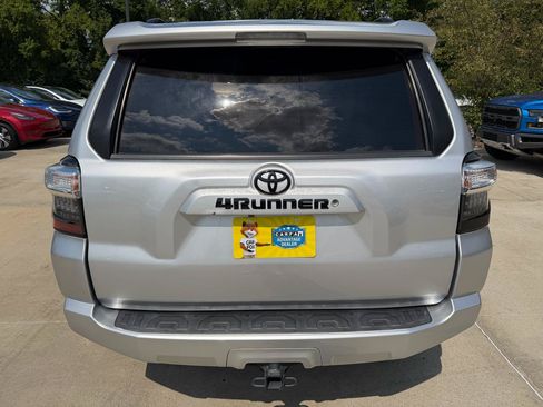 Used 2019 Toyota 4Runner SR5 RWD image 6