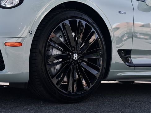 Used 2024 Bentley Continental GT Speed image 13