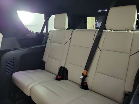 Certified 2023 Cadillac Escalade ESV Sport w/ LPO, ONYX Package image 11