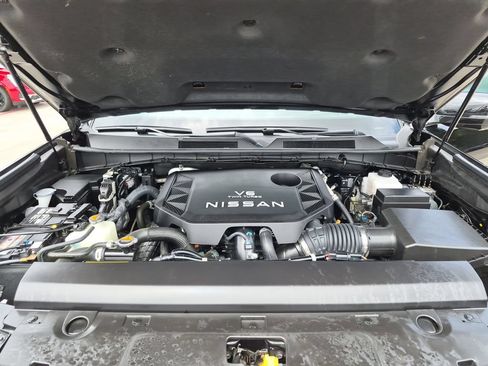 Used 2025 Nissan Armada Platinum Reserve AWD/4WD image 18