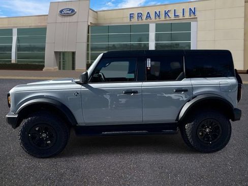 New 2026 Ford Bronco Outer Banks w/ Sasquatch Package AWD/4WD image 4