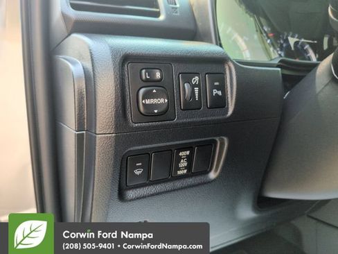 Used 2018 Toyota 4Runner Limited AWD/4WD image 13