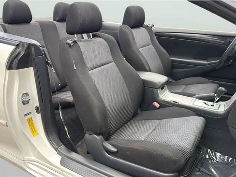 Used 2006 Toyota Solara SE w/ Convenience Pkg FWD image 19