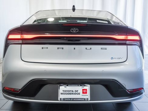 New 2026 Toyota Prius Plug-In Hybrid FWD image 5