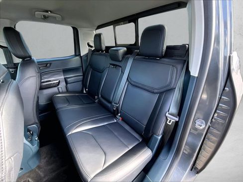 Used 2024 Ford Maverick Lariat w/ Black Appearance Package image 25