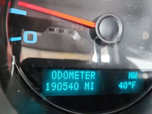 Used 2013 GMC Sierra 1500 SLE w/ Power Tech Package image 12