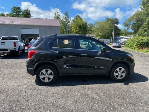 Used 2019 Chevrolet Trax LT w/ Driver Confidence Package image 4