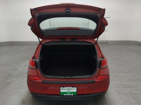 Used 2019 Hyundai Elantra GT FWD image 29