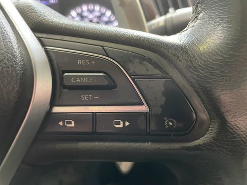 Used 2018 INFINITI Q50 Luxe w/ Essential Package (3.0T Luxe) image 10