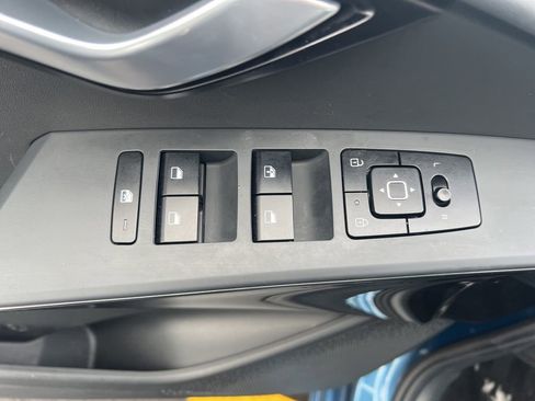 Certified 2024 Kia Niro EX image 50