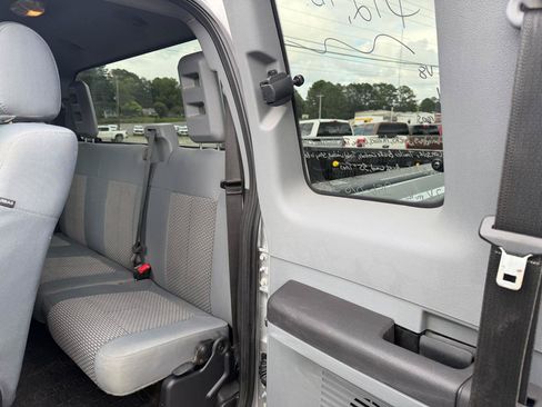 Used 2016 Ford F250 XLT w/ XLT Premium Package AWD/4WD image 12