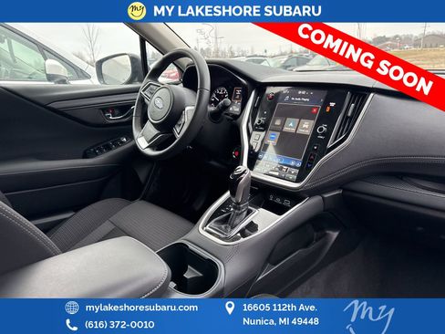Used 2025 Subaru Outback Premium image 15