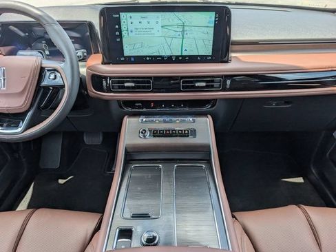 New 2026 Lincoln Aviator Reserve AWD/4WD image 7