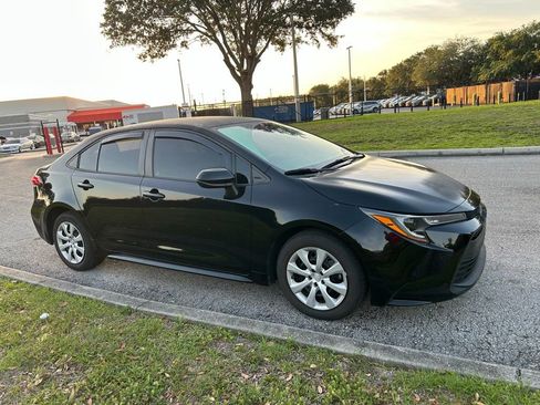 Used 2023 Toyota Corolla LE FWD image 8