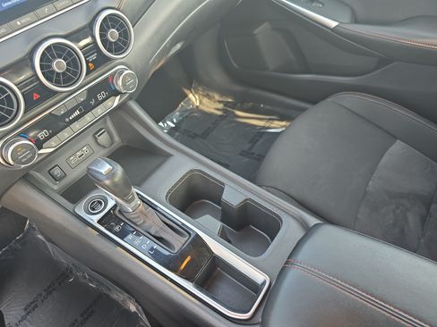Used 2025 Nissan Sentra SR FWD image 21