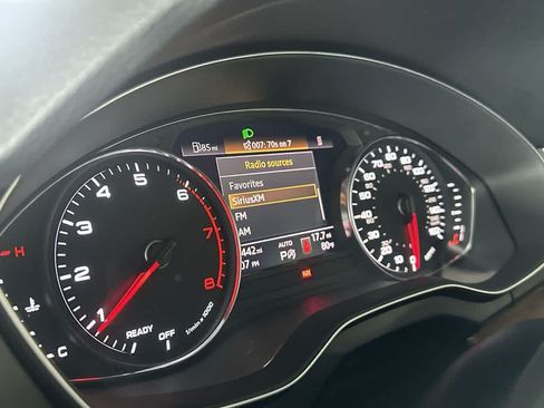 Used 2022 Audi Q5 2.0T Premium w/ Convenience Package AWD/4WD image 16