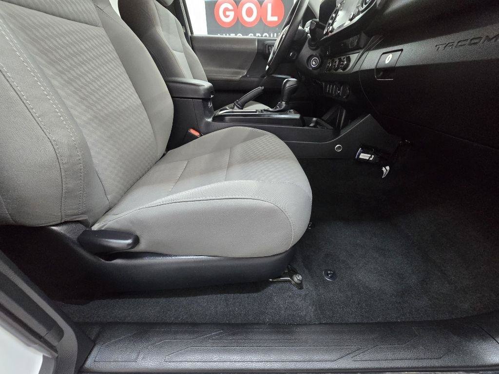 Used 2022 Toyota Tacoma SR RWD image 16
