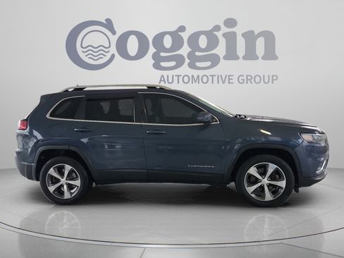 Used 2019 Jeep Cherokee Limited AWD/4WD image 6