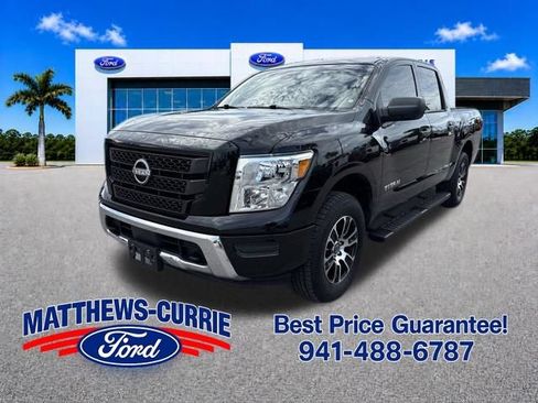 Used 2023 Nissan Titan SV AWD/4WD image 7