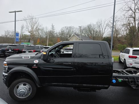 New 2026 RAM 5500 Tradesman image 19