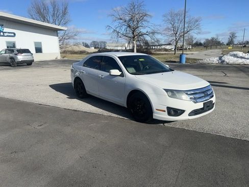 Used 2010 Ford Fusion SE image 4
