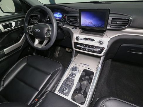 Used 2023 Ford Explorer XLT w/ Equipment Group 202A image 19