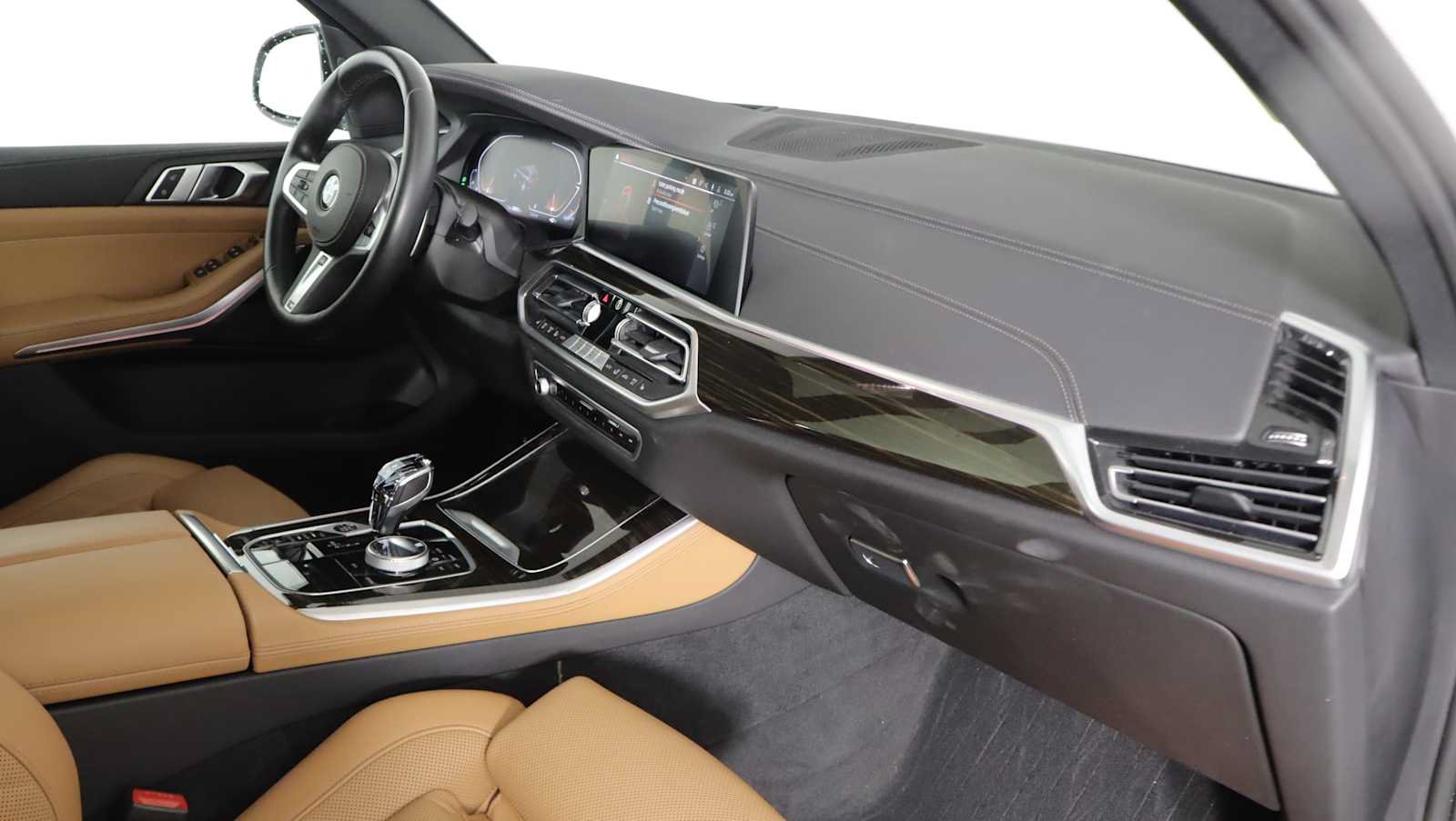 Used 2023 BMW X5 xDrive40i w/ Executive Package AWD/4WD image 9