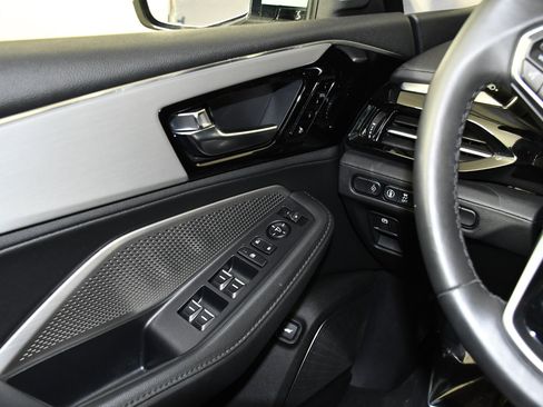 Certified 2024 Acura MDX SH-AWD image 32