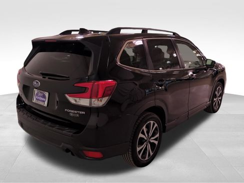 Used 2021 Subaru Forester Limited image 4