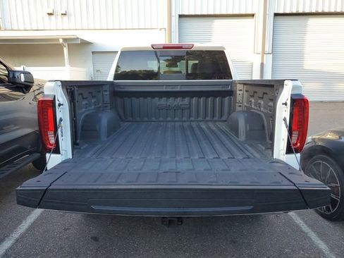 Used 2024 GMC Sierra 1500 SLT w/ SLT Premium Plus Package image 9