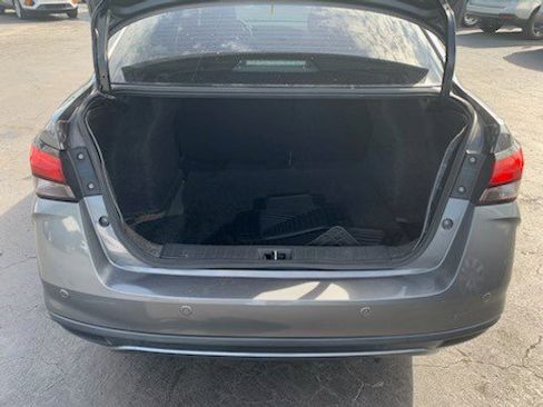 Used 2020 Nissan Versa S image 3