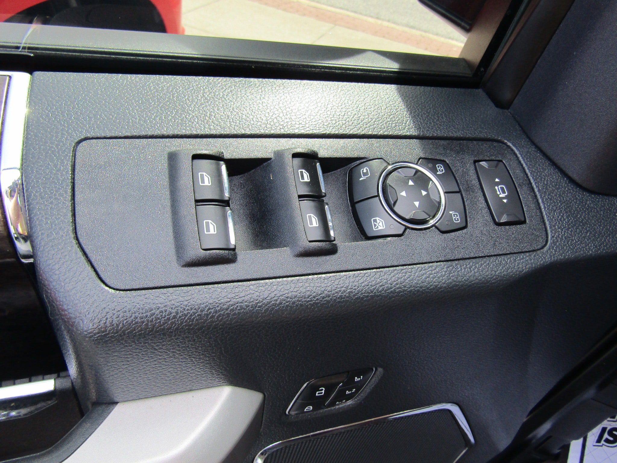 Used 2022 Ford F350 Lariat w/ Lariat Value Package AWD/4WD image 26