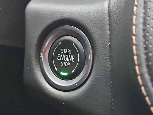 Used 2022 GMC Yukon AT4 image 19