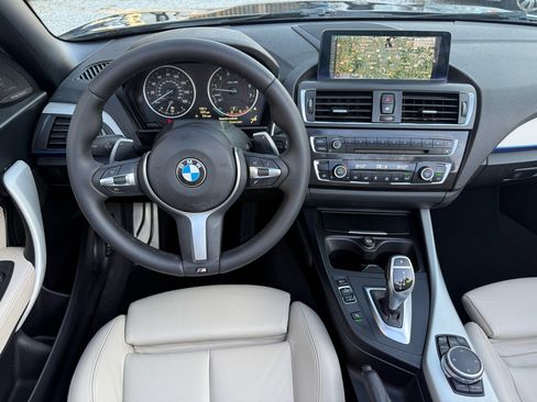 Used 2015 BMW M235i Convertible image 2