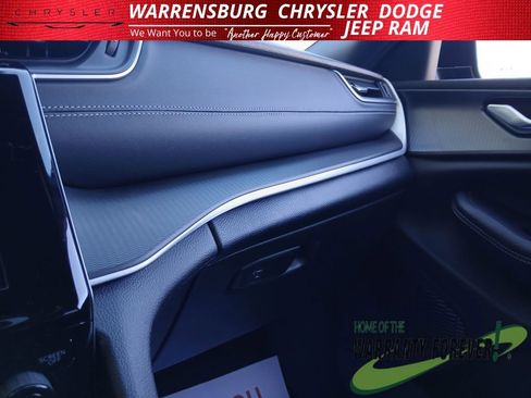 New 2026 Jeep Grand Cherokee Laredo image 23