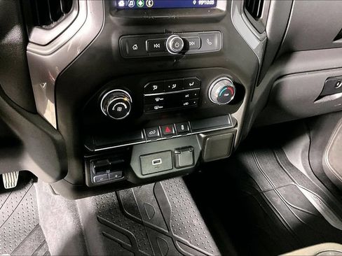 Used 2019 Chevrolet Silverado 1500 Custom w/ Custom Max Trailering Package AWD/4WD image 21