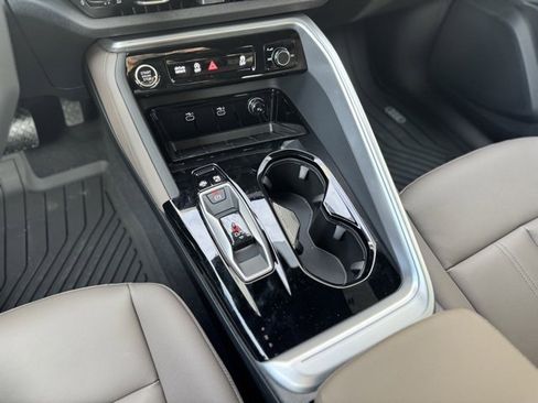 New 2025 Audi Q5 Premium image 14