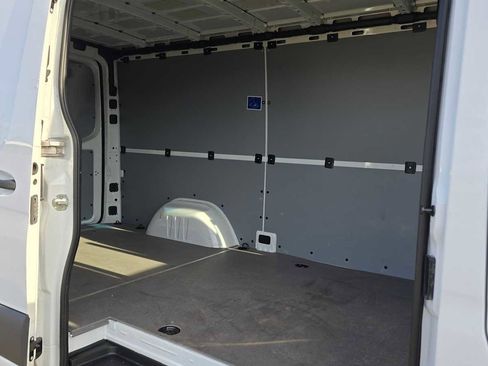 Used 2025 Mercedes-Benz Sprinter 2500 image 15
