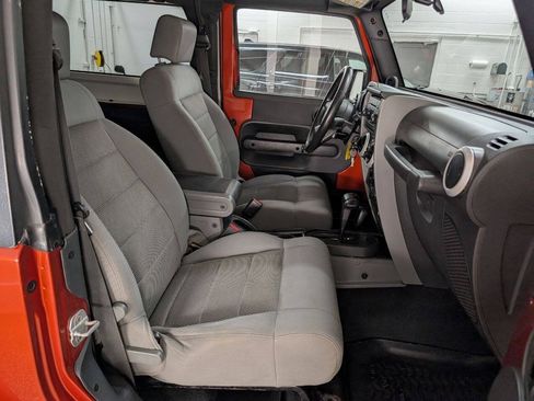 Used 2009 Jeep Wrangler Sahara w/ Dual Top Group AWD/4WD image 14
