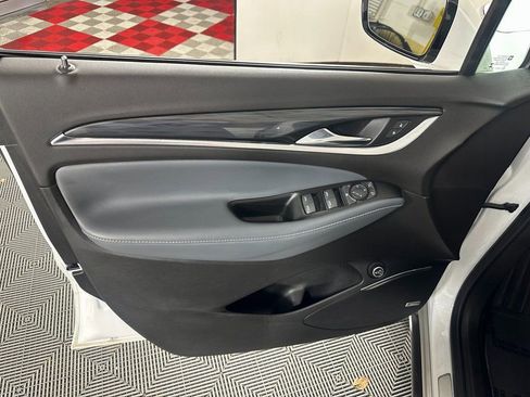 Used 2023 Buick Enclave Essence w/ Experience Buick Package image 20