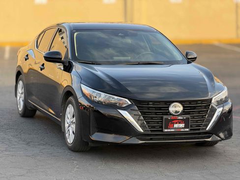 Used 2025 Nissan Sentra S FWD image 4