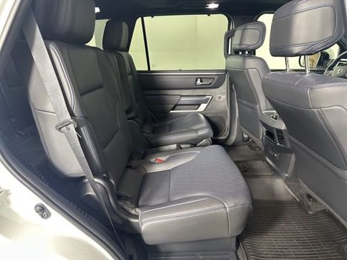 Used 2024 Toyota Sequoia Platinum AWD/4WD image 17