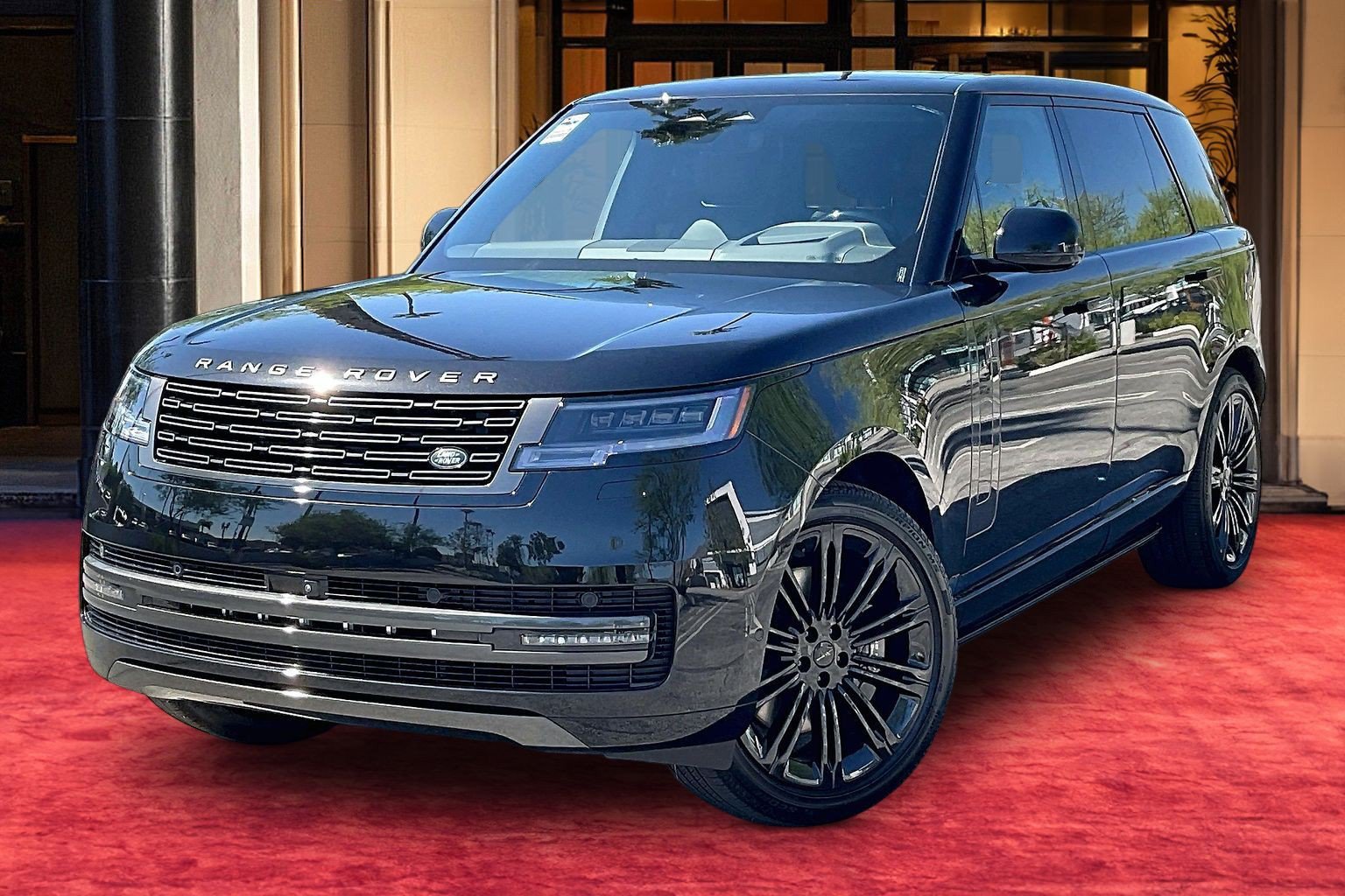 New 2026 Land Rover Range Rover Long Wheelbase SE AWD/4WD image 1