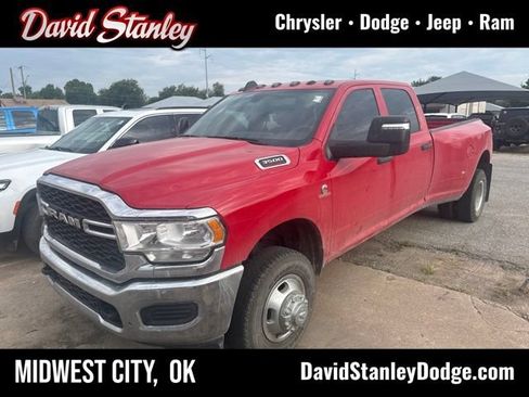 Used 2024 RAM 3500 Tradesman w/ Chrome Appearance Group AWD/4WD image 1