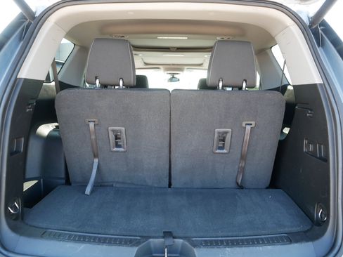 Used 2023 GMC Acadia SLE w/ Driver Convenience Package AWD/4WD image 18