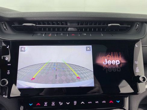 New 2026 Jeep Grand Cherokee Altitude AWD/4WD image 7