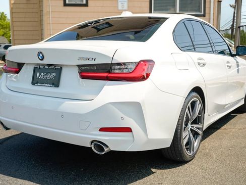Used 2023 BMW 330i Sedan w/ Convenience Package RWD image 5