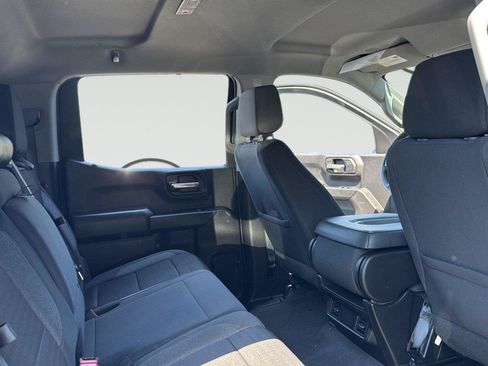 Used 2023 Chevrolet Silverado 1500 Custom AWD/4WD image 28