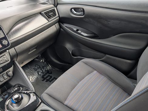 Used 2024 Nissan Leaf SV Plus FWD image 11